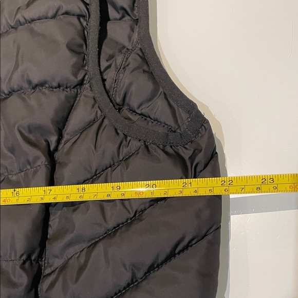 Michael Kors Quilted Puffer Vest - Picture 2 of 9